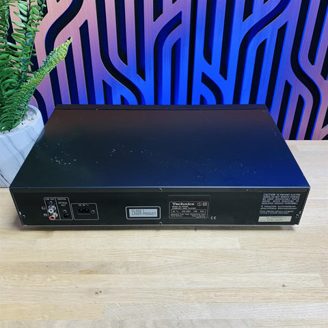 Teac T-R450 Stereo FM/AM Tuner