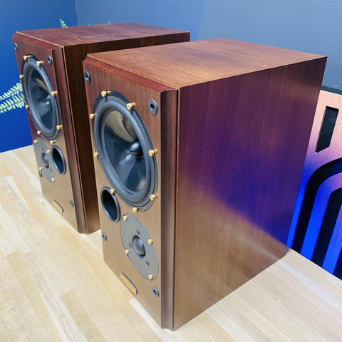 Ruark Acoustics Sceptre Book Shelf Speakers Walnut (Pair)