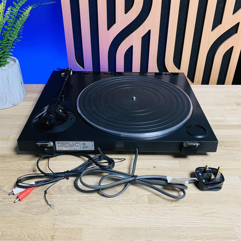 Pioneer PL-335 Full Automatic Stereo Turntable