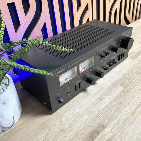 Vintage Technics SU-Z2 Stereo Integrated Amplifier