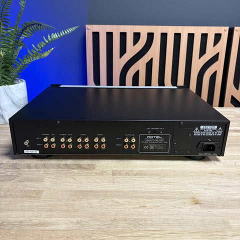 Rotel RC-1070 Pre Amplifier
