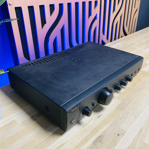 Arcam Alpha 8 Stereo Integrated Amplifier