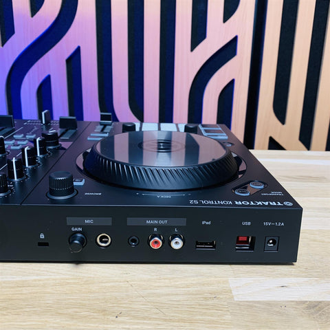 Native Instruments Traktor Kontrol S2 MK3 DJ Controller (Black)