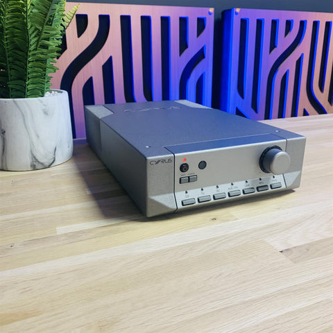 Cyrus 8 vs2 Integrated Amplifier