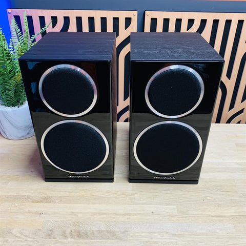 Wharfedale Diamond 220 Bookshelf Speakers