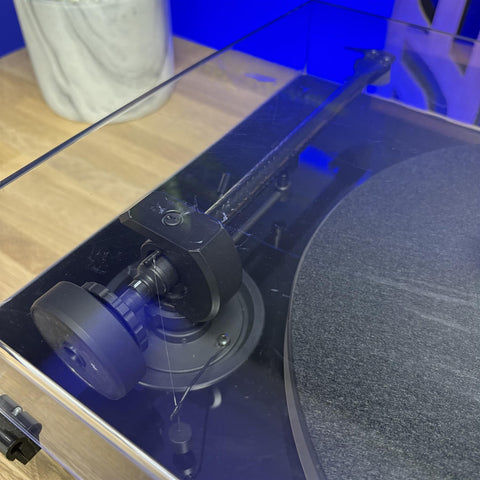 Pro-ject X1 B Turntable