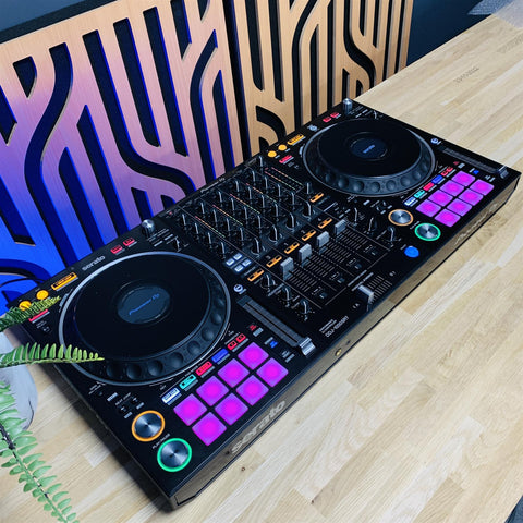 Pioneer DDJ-1000SRT 4-Channel Serato DJ Controller with Deck Saver + Carry Case
