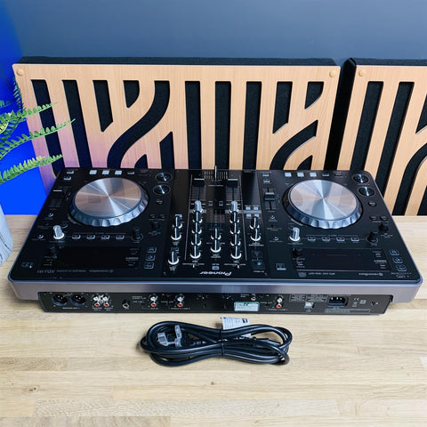 Pioneer DJ XDJ-R1 Wireless DJ System Black 2-Channel Controller