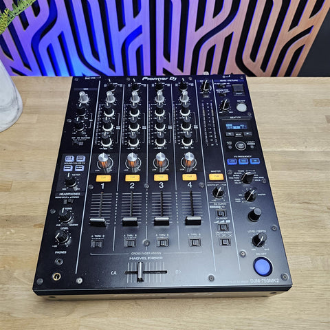 Pioneer DJ DJM-750 MK2 4 Channel Mixer