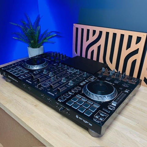 Denon DJ Prime 4 DJ Controller With Swan Flight Case