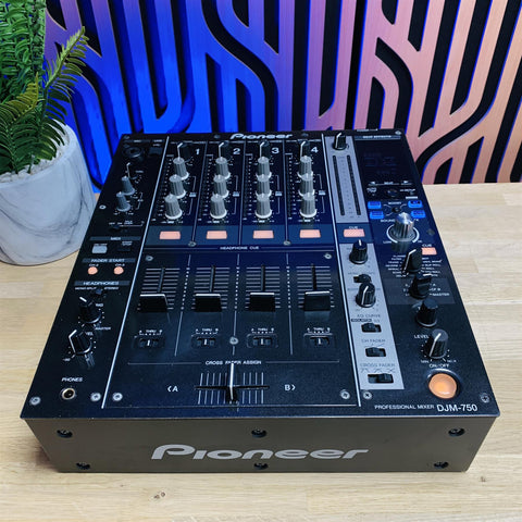 Pioneer DJ DJM-750 4-Channel Mixer