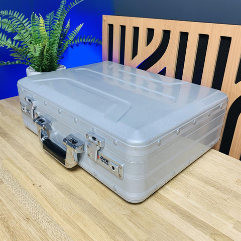 Locking storage case
