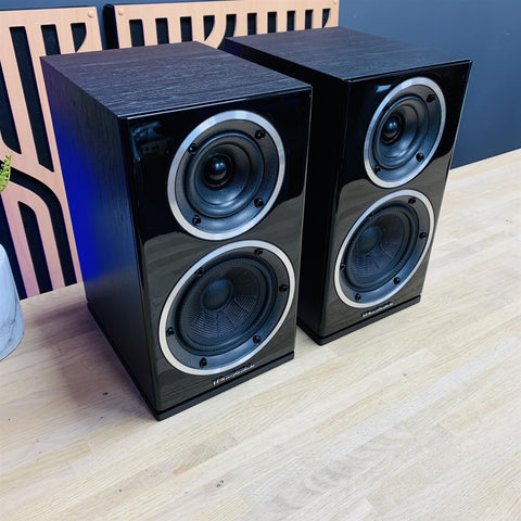 Wharfedale Diamond 220 Bookshelf Speakers