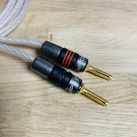 QED Silver Special 25th Anniversary Edition Speaker Cable 1.5m fitted with QED Airloc Banana Connectors