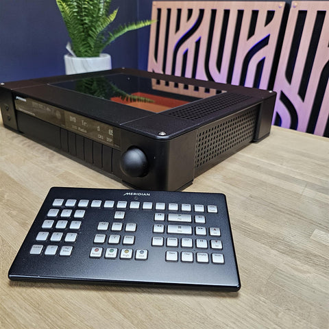 Meridian G65 Surround Sound Processor