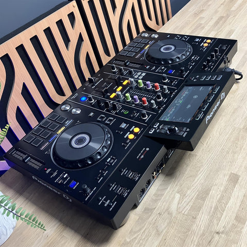 Pioneer XDJ RX2 All in One Standalone DJ Controller