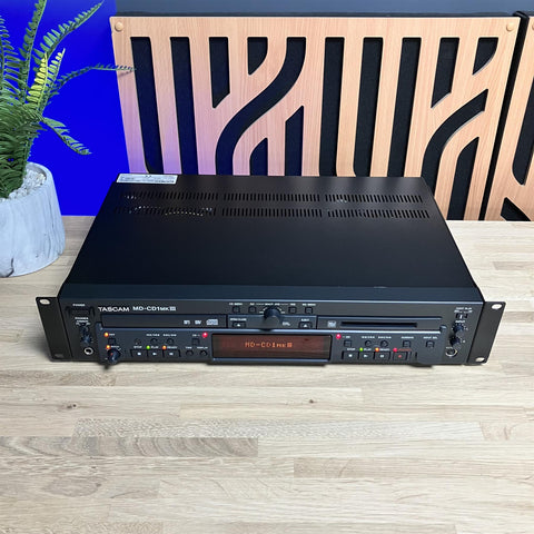 Tascam MD-CD1 MKIII Mini Disc Recorder / CD Player