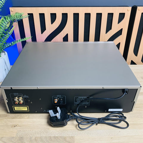 Onkyo Integra DX-7711 CD Player
