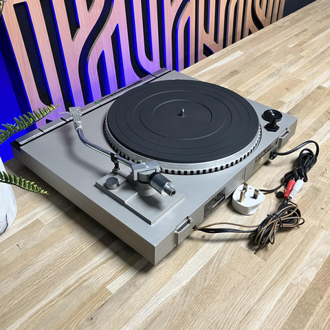 JVC QL-A5 Quartz Direct Drive Turntable With Audio Technica AT95E Cartridge