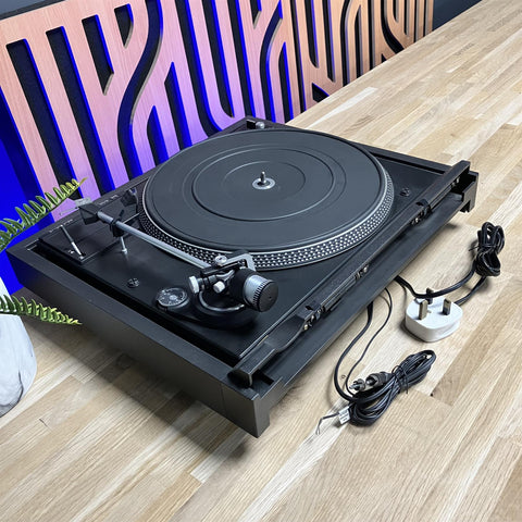 Dual CS-506 Belt Drive Vintage Turntable