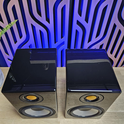 Monitor Audio Radius 90 Speakers (Pair) with Wall Brackets