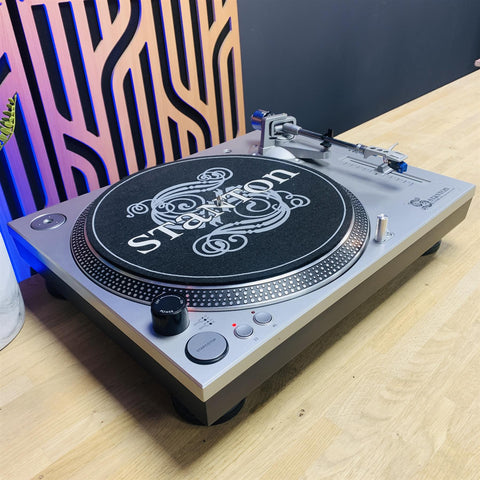 Stanton STR8-50 DJ Turntable