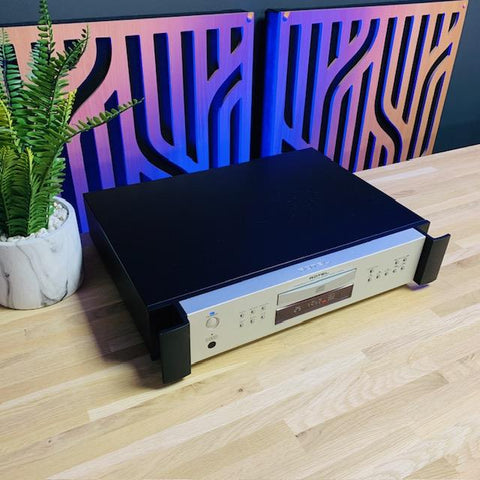 Rotel RCD-1072 Premium HD CD Player
