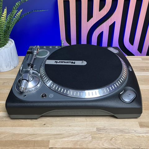 Numark TTX 1 Direct Drive High Torque DJ Turntable