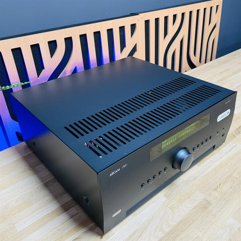 Arcam FMJ SR250 Receiver