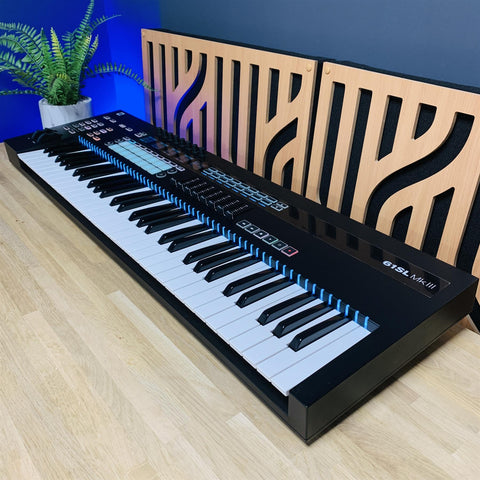 Novation Launchkey 61 MK3 MIDI Controller