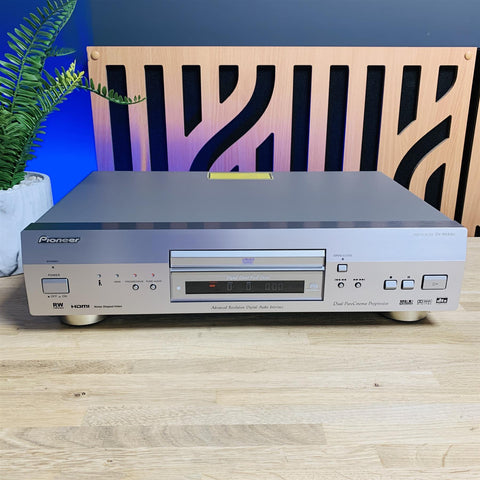 Pioneer DV-868AVi-S Universal Player