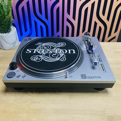 Stanton STR8-50 DJ Turntable