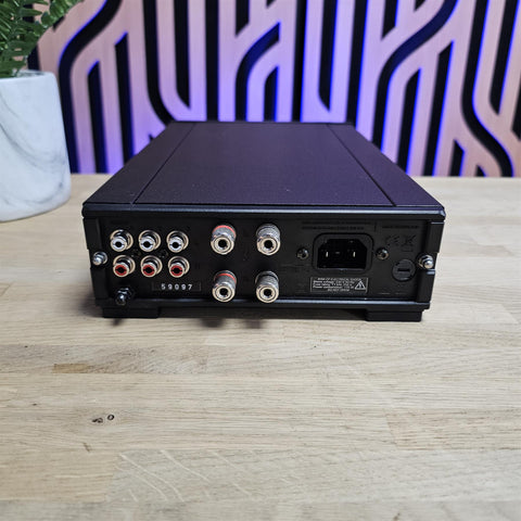 Rega IO Amplifier