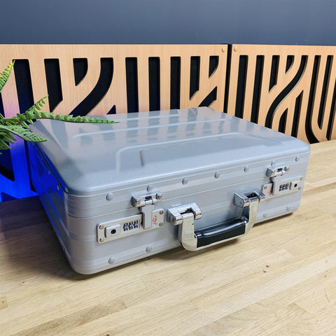 Locking storage case