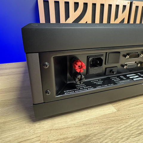 Quad 909 Power Amplifier