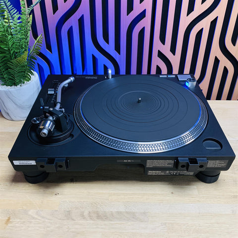 Technics SL-1210 GR Grand Class Direct Drive Turntable