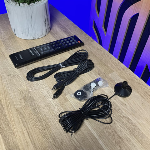 Yamaha YSP-2700 Digital Sound Projector System - Complete with Sub, Remote & Mic