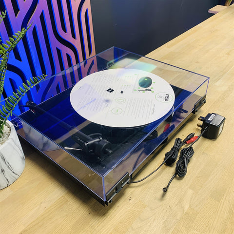 Rega P1 Planar One Turntable With Rega Carbon Cartridge & Stylus