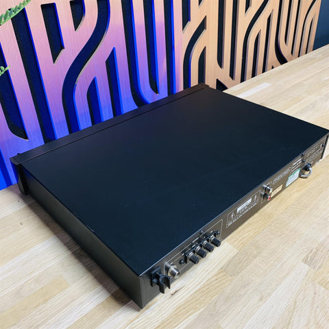 Rotel RT-850A Stereo Tuner