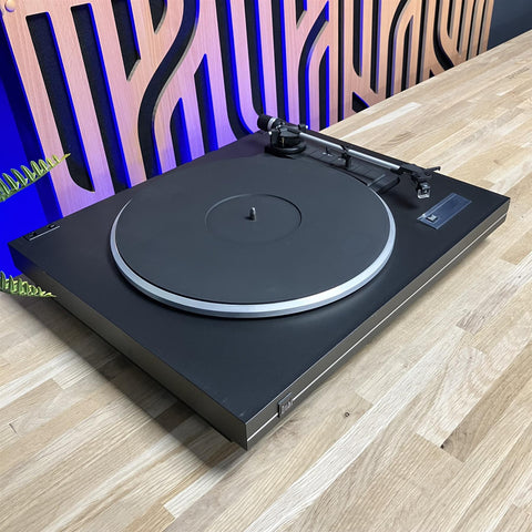 Dual CS-430 Auto Return Belt Drive Turntable