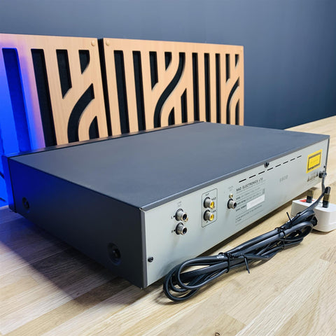NAD 502 CD Player