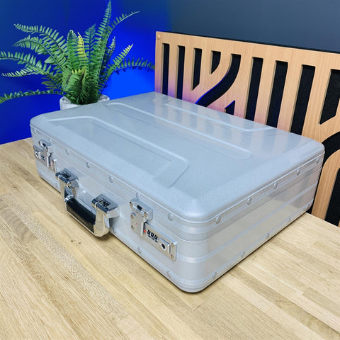 Pro Hardshell Executive Laptop Briefcase Attached Silver Locking Storage Case
