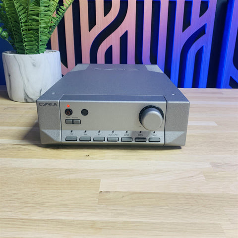 Cyrus 8 vs2 Integrated Amplifier