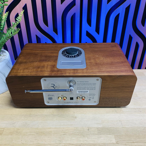 Ruark R2i Tabletop DAB/FM Radio iPod Dock System