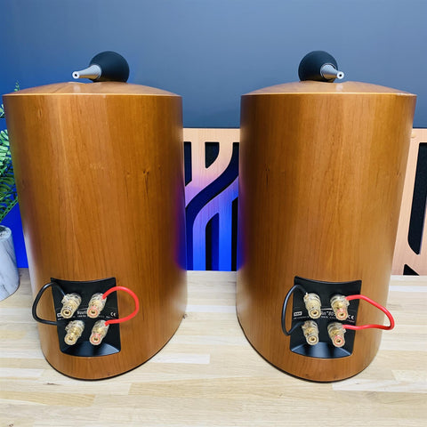 Bowers & Wilkins Nautilus 805 Speakers