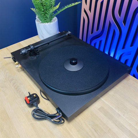 Pro-Ject P2 Stereo Hi Fi Turntable With Ortofon 510 MKII Cartridge & Stylus