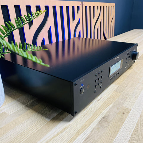 Rotel RT-12 FM/DAB+ Preset Radio Tuner