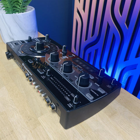 Pioneer RMX-1000 Remix Station DJ Effects Processor