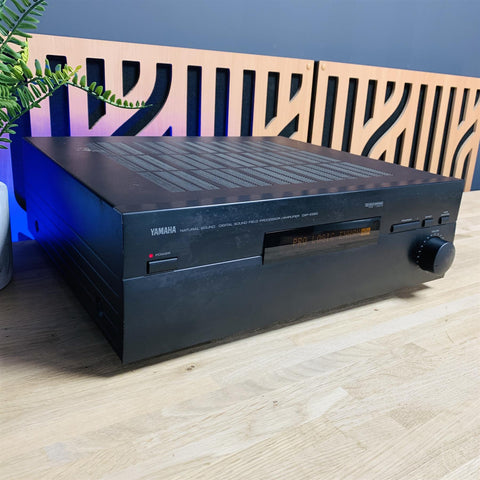 Yamaha DSP-E580 Amplifier