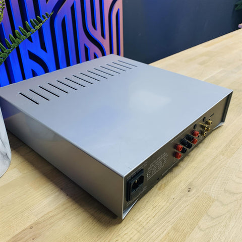 Linn LK85 Stereo Power Amplifier Silver
